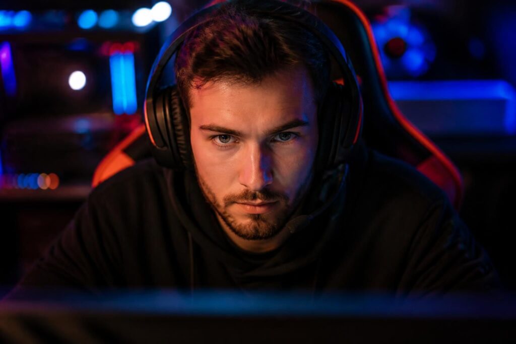Photo de profil YouTube gaming, idées et formats 6 découvrez des idées créatives et les formats idéaux pour votre photo de profil youtube gaming afin d'attirer plus de spectateurs et personnaliser votre chaîne.